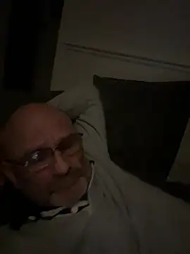 Snapshot of Shyboy817 chatting on 03.14.26 Shyboy817 online show from 03.14.26