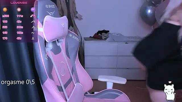 Snapshot of miray_kuriyama123 chatting on 02.10.26 miray kuriyama123 online show from 02.10.26