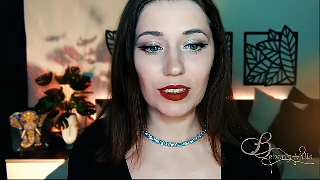 MissBeverlyMills online show from 02.05.25