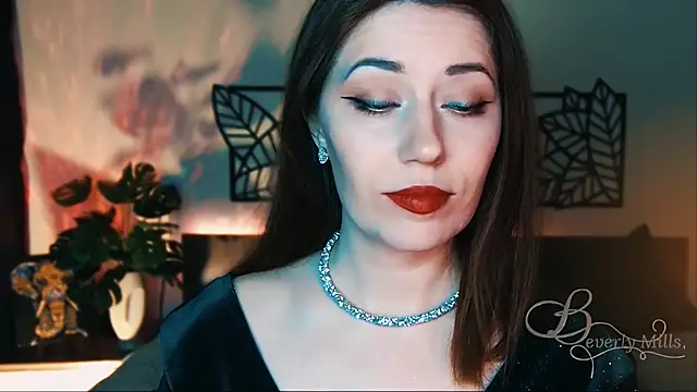 MissBeverlyMills online show from 02.22.25