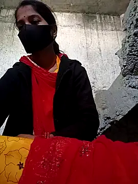 Snapshot of Anushka_Ji chatting on 11.11.25 Anushka Ji online show from 11.11.25