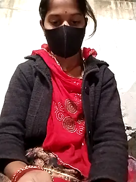 Snapshot of Anushka_Ji chatting on 11.25.25 Anushka Ji online show from 11.25.25