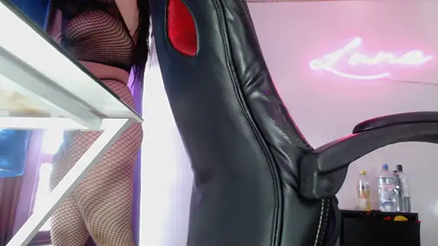 Lina23  online show from 11.28.25