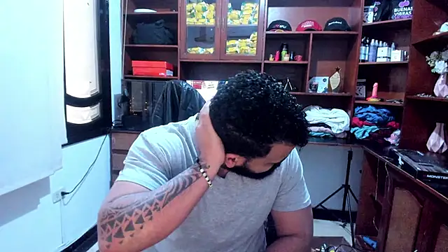 Snapshot of Drako_Argentii chatting on 12.02.24 Drako Argentii online show from 12.02.24