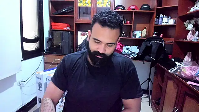 Snapshot of Drako_Argentii chatting on 12.04.24 Drako Argentii online show from 12.04.24