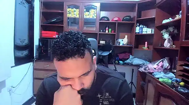 Snapshot of Drako_Argentii chatting on 12.12.24 Drako Argentii online show from 12.12.24