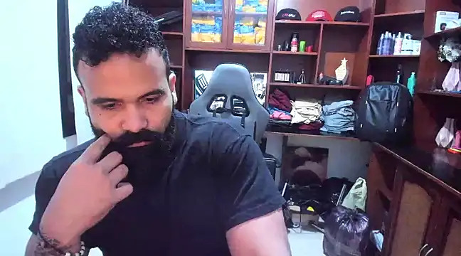 Snapshot of Drako_Argentii chatting on 12.23.24 Drako Argentii online show from 12.23.24