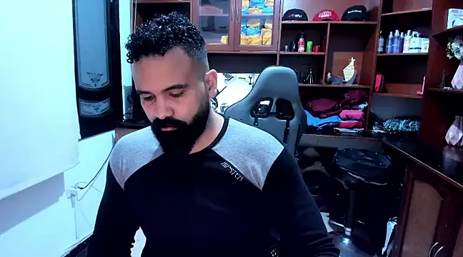 Snapshot of Drako_Argentii chatting on 12.30.24 Drako Argentii online show from 12.30.24