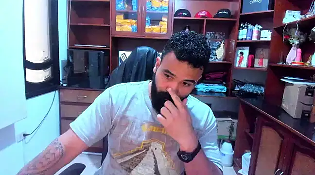 Snapshot of Drako_Argentii chatting on 01.18.25 Drako Argentii online show from 01.18.25