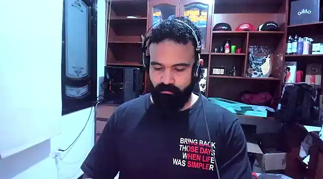 Snapshot of Drako_Argentii chatting on 01.21.25 Drako Argentii online show from 01.21.25