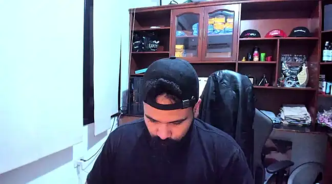 Snapshot of Drako_Argentii chatting on 01.28.25 Drako Argentii online show from 01.28.25