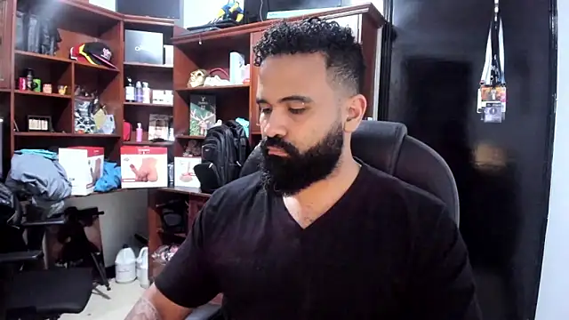 Snapshot of Drako_Argentii chatting on 03.07.25 Drako Argentii online show from 03.07.25