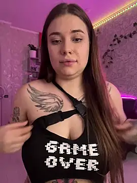 Snapshot of Vikki_toriya chatting on 12.11.24 Vikki toriya online show from 12.11.24