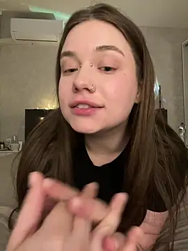 Snapshot of Vikki_toriya chatting on 03.06.26 Vikki toriya online show from 03.06.26