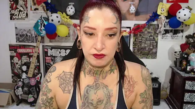 Snapshot of Rollyderolandia666 chatting on 07.13.26 Rollyderolandia666 online show from 07.13.26