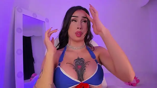 JulietaBomGV online show from 02.14.25