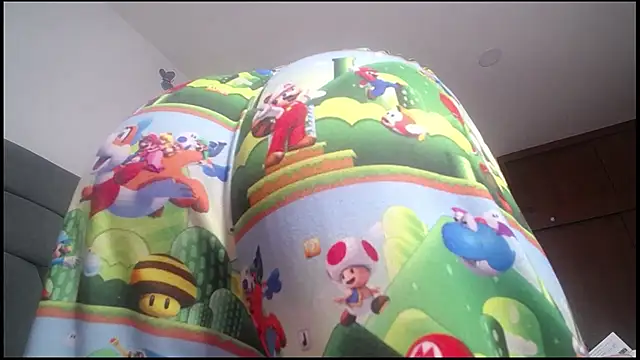 Yinn Silver online show from 09.23.25