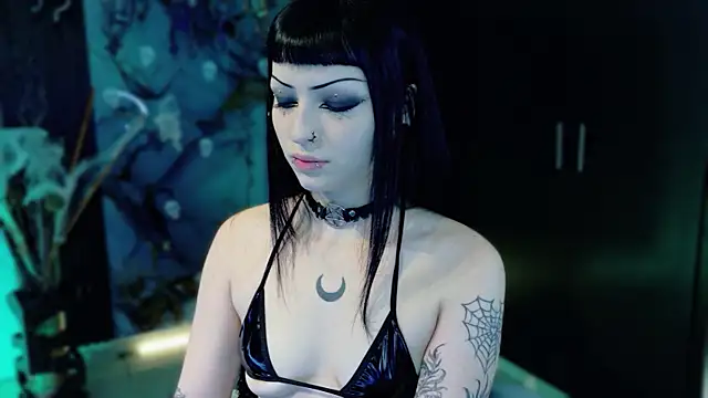 Madison Jackson online show from 11.14.25