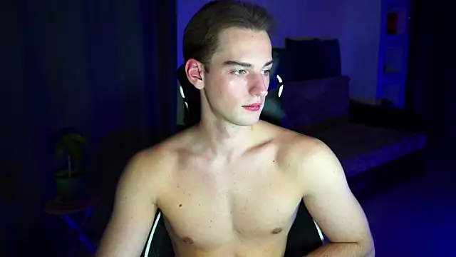 Snapshot of Litmate chatting on 10.13.25 Litmate online show from 10.13.25