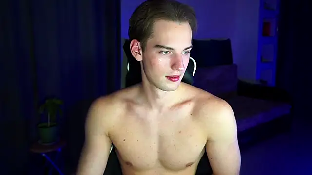 Snapshot of Litmate chatting on 10.20.25 Litmate online show from 10.20.25