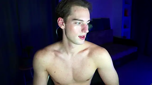 Snapshot of Litmate chatting on 10.30.25 Litmate online show from 10.30.25