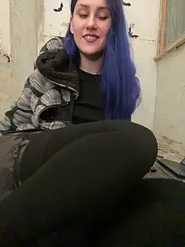 Erotic Synth Goddess online show from 12.26.24