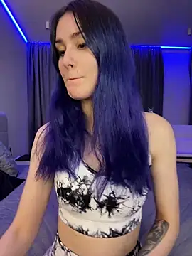 Erotic Synth Goddess online show from 01.06.25