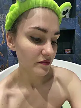 Erotic Synth Goddess online show from 02.24.25