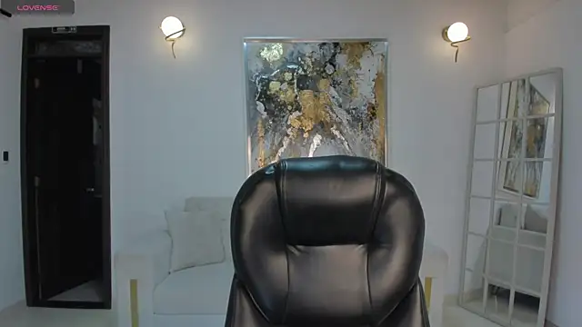 CharlotteCox  online show from 04.26.26