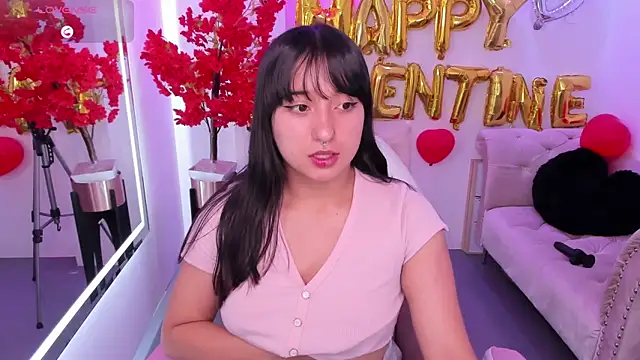 Snapshot of Miss_dolly_ chatting on 02.18.25 Miss dolly  online show from 02.18.25
