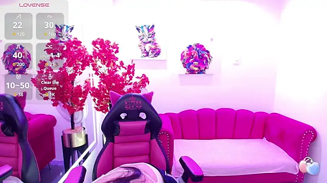 Miss dolly  online show from 08.04.26