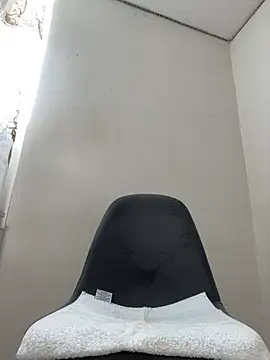 Snapshot of keirabbw chatting on 11.09.25 keirabbw online show from 11.09.25