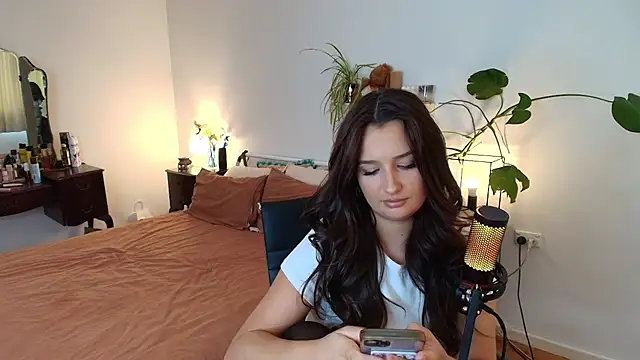 Snapshot of Lenas_Room chatting on 03.17.26 Lenas Room online show from 03.17.26