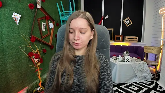 MayaSinabon online show from 12.10.24