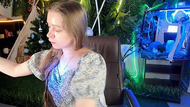 MayaSinabon online show from 12.18.24