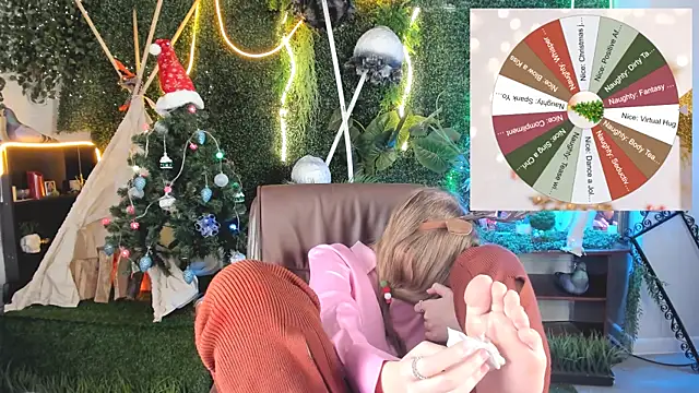 MayaSinabon online show from 12.25.24