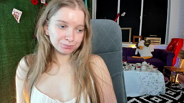 MayaSinabon online show from 02.02.25