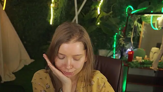 MayaSinabon online show from 02.16.25