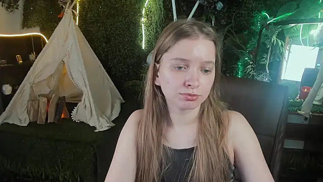 MayaSinabon online show from 03.21.25