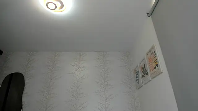 Snapshot of layla_vanegas chatting on 01.25.25 layla vanegas online show from 01.25.25