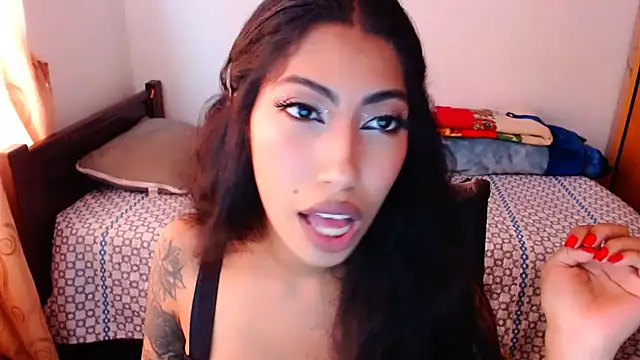 Snapshot of sofia_rosse4 chatting on 11.13.25 sofia rosse4 online show from 11.13.25