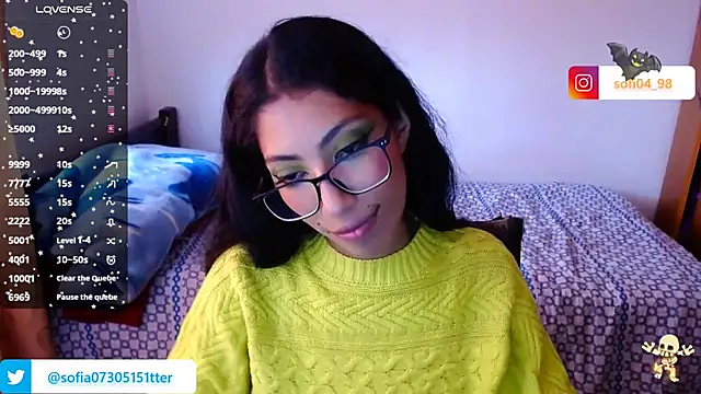 Snapshot of sofia_rosse4 chatting on 11.26.25 sofia rosse4 online show from 11.26.25