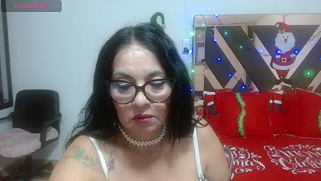 lindaesmeralda online show from 12.15.25