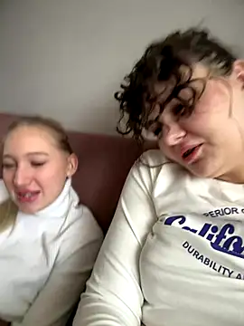 Snapshot of NikaMur chatting on 10.26.25 NikaMur online show from 10.26.25