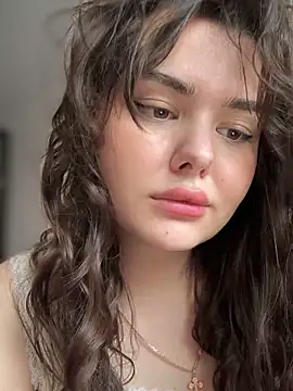 Snapshot of NikaMur chatting on 11.02.25 NikaMur online show from 11.02.25