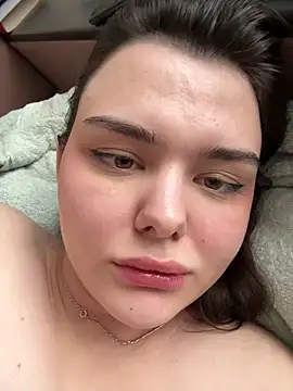 Snapshot of NikaMur chatting on 11.15.25 NikaMur online show from 11.15.25