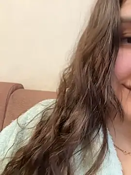 Snapshot of NikaMur chatting on 11.27.25 NikaMur online show from 11.27.25