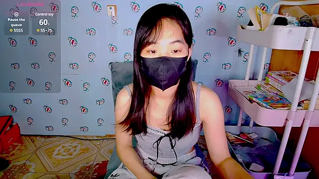   Saphia   online show from 03.20.25