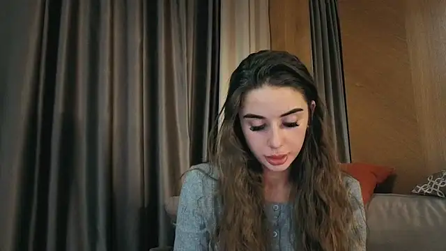 Snapshot of your_bunnygirl chatting on 11.05.25 your bunnygirl online show from 11.05.25