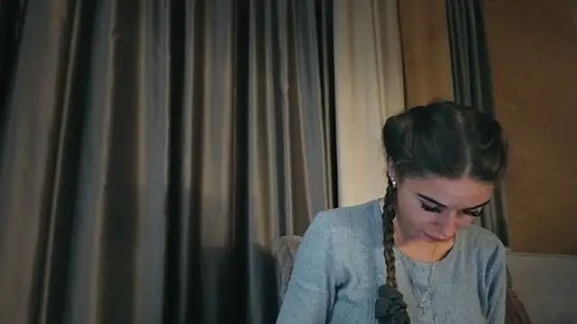 Snapshot of your_bunnygirl chatting on 11.06.25 your bunnygirl online show from 11.06.25